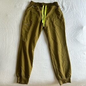 Figs Women’s Joggers Olive Green
